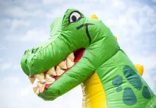 Hüpfburg Dino