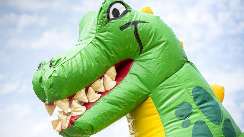 Hüpfburg Dino